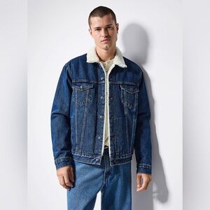 NWOT Men's Blue Denim Jacket Fleece-lined Trucker jacket